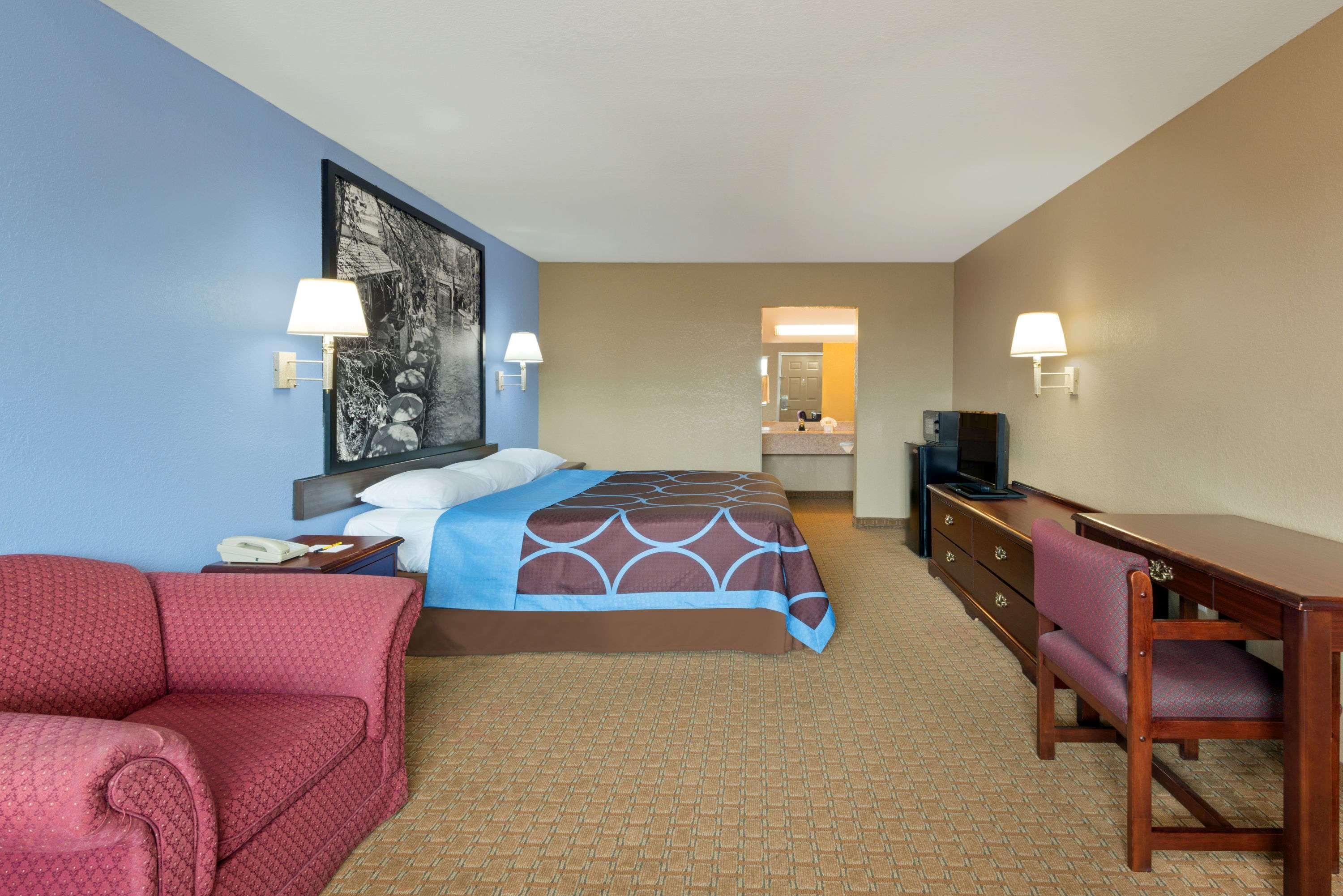 Super 8 By Wyndham San Antonio/Riverwalk Area Bagian luar foto