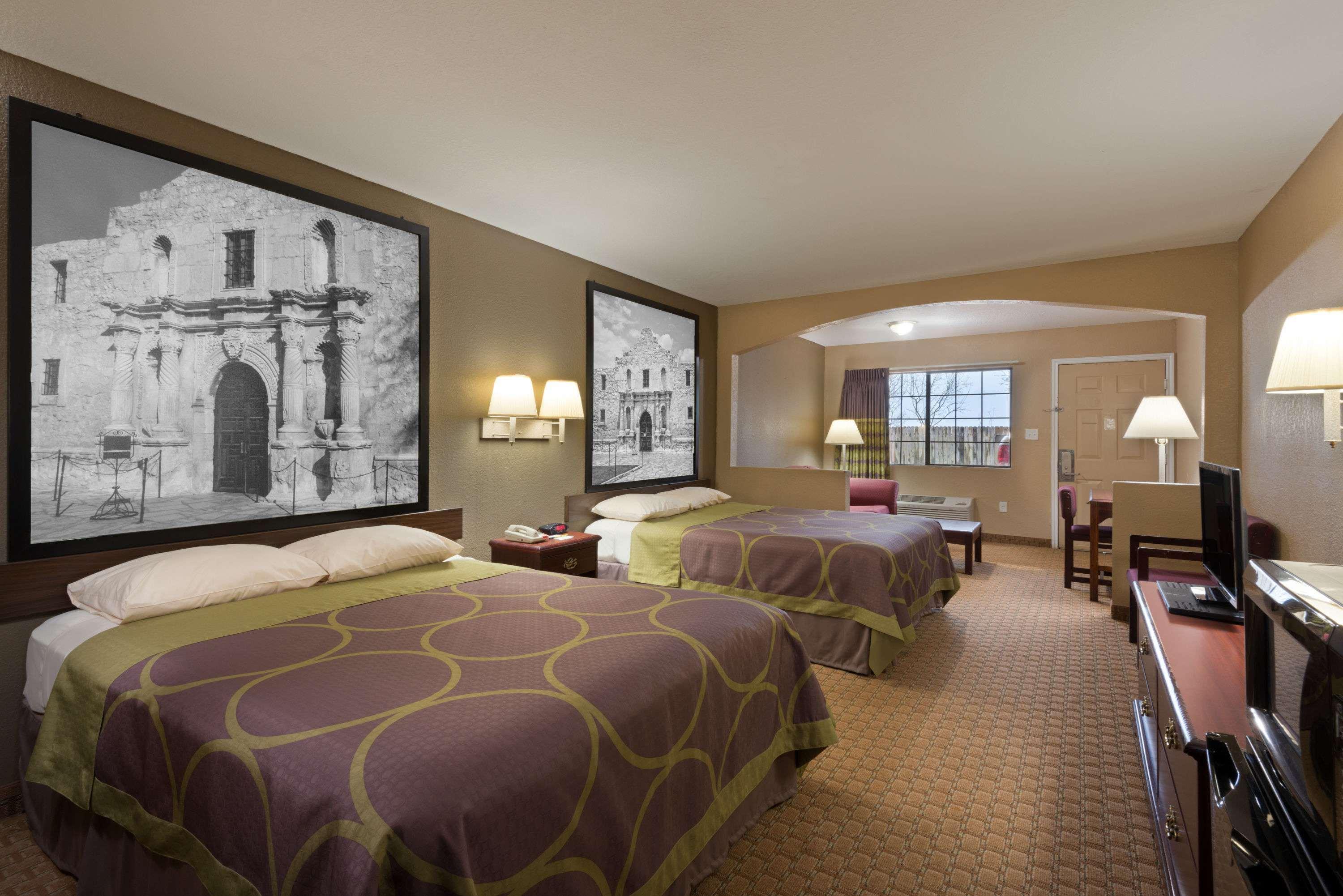 Super 8 By Wyndham San Antonio/Riverwalk Area Bagian luar foto