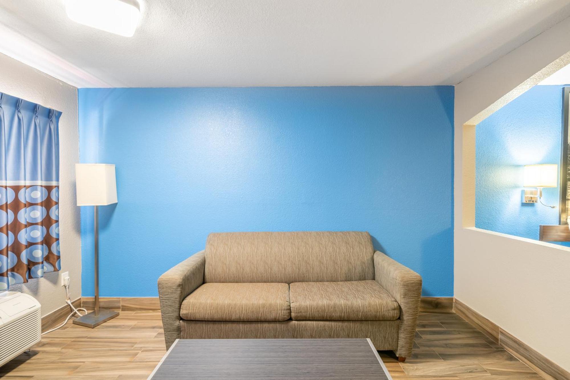 Super 8 By Wyndham San Antonio/Riverwalk Area Bagian luar foto