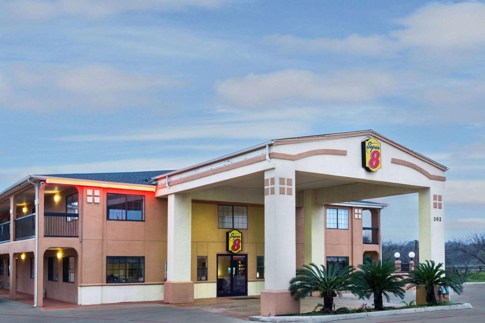 Super 8 By Wyndham San Antonio/Riverwalk Area Bagian luar foto